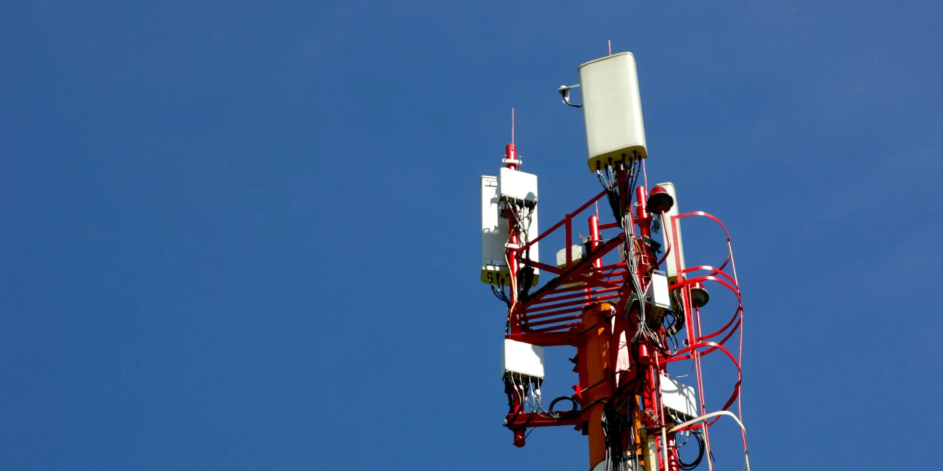 El Impulso de AT&T en la Era 5G: Crecimiento, Alianzas y Oportunidades de Inversión