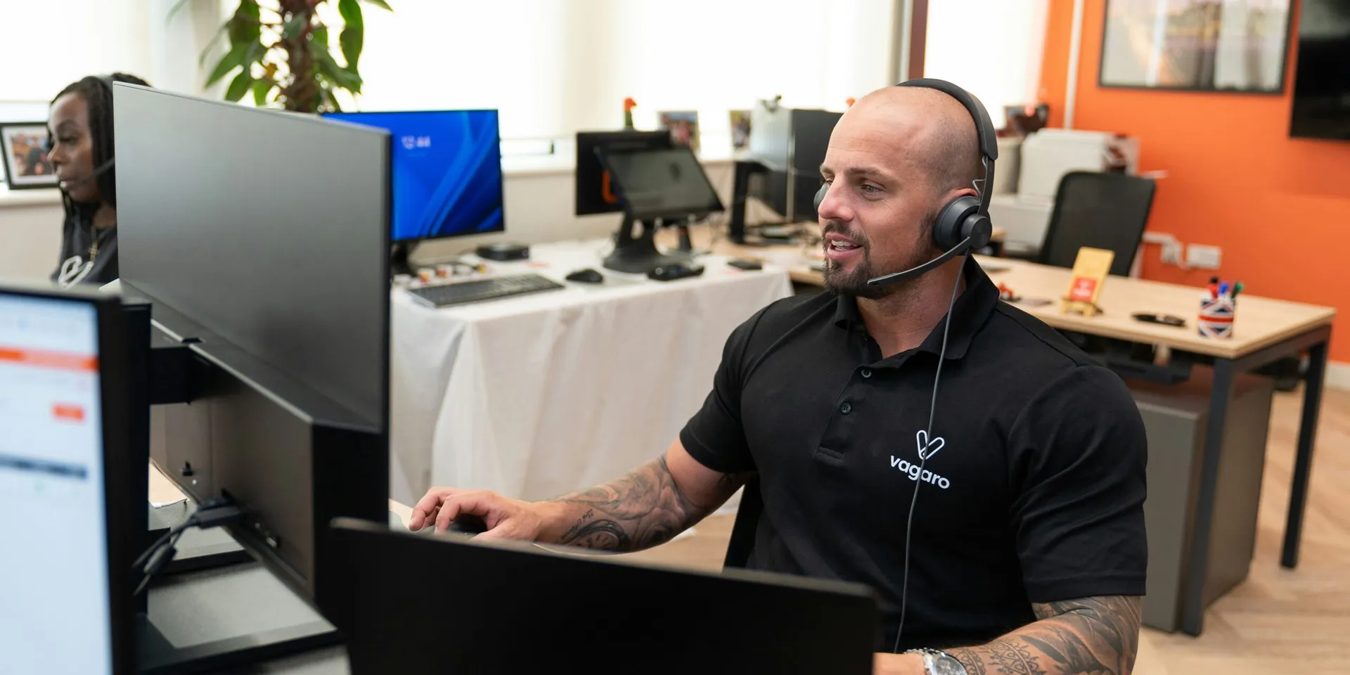 Call Center empresarial con atención especializada