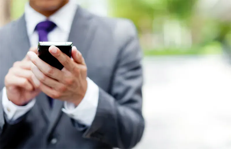 Servicio de Telefonía Celular, Voz y Datos Móviles