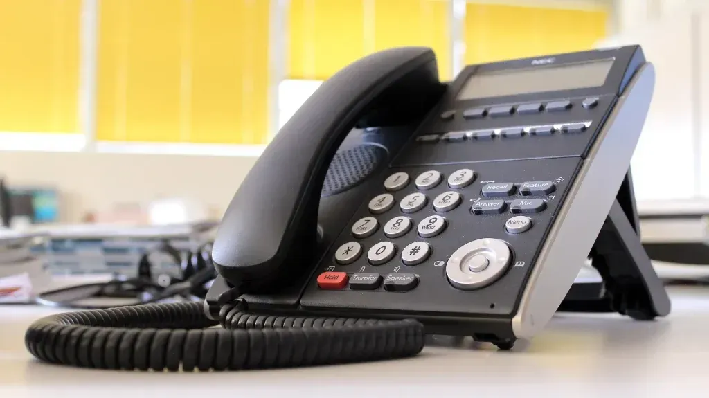 Transforma tu comunicación con la tecnología de teléfono IP