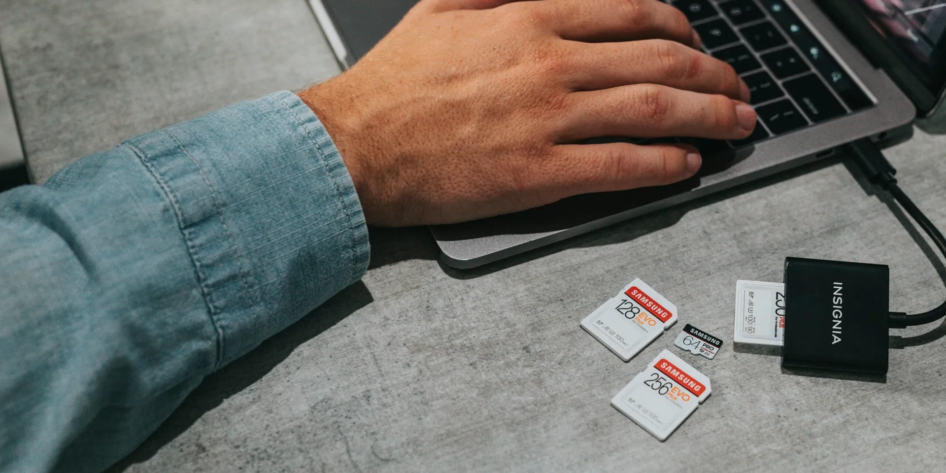 Samsung Revoluciona la Conectividad con AirDrop en Quick Share para Galaxy S26